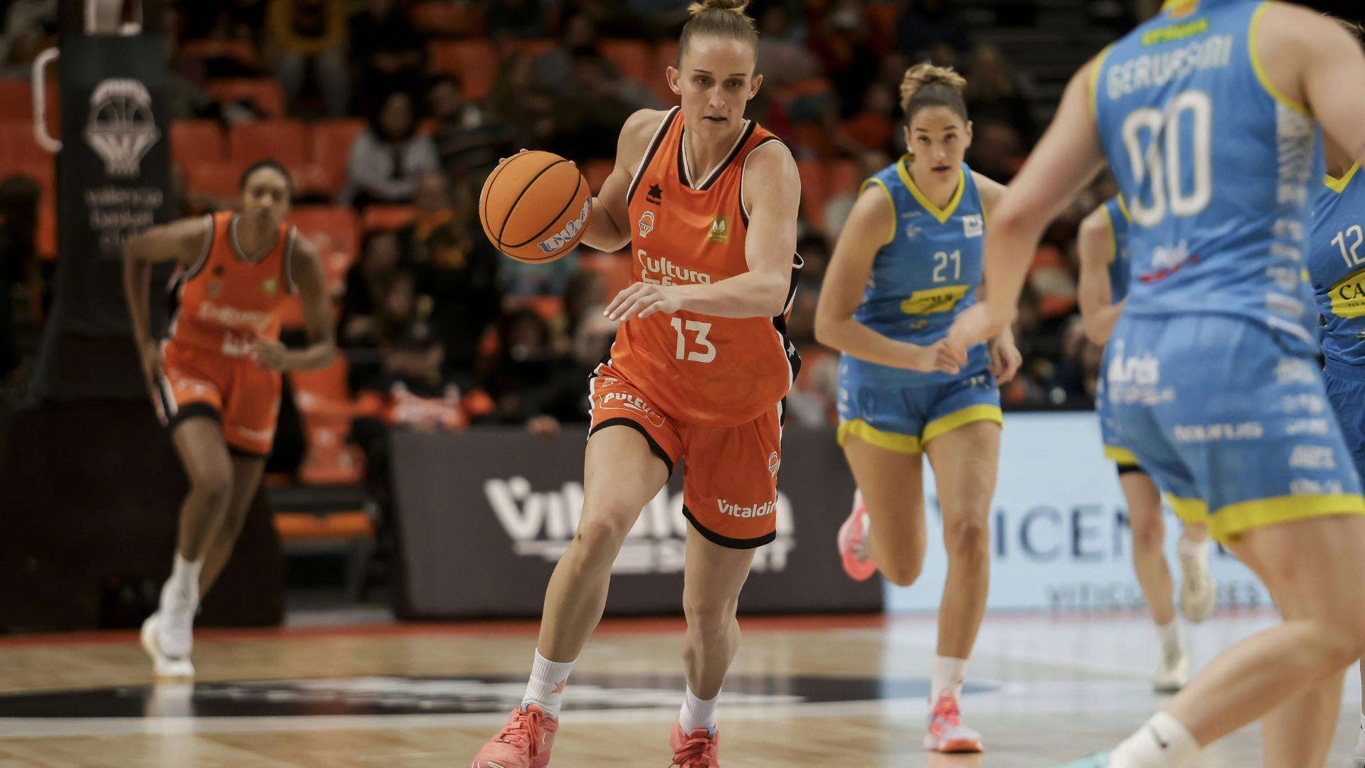 Fiebich (l.) kam im zweiten Finalspiel auf zwölf Punkte