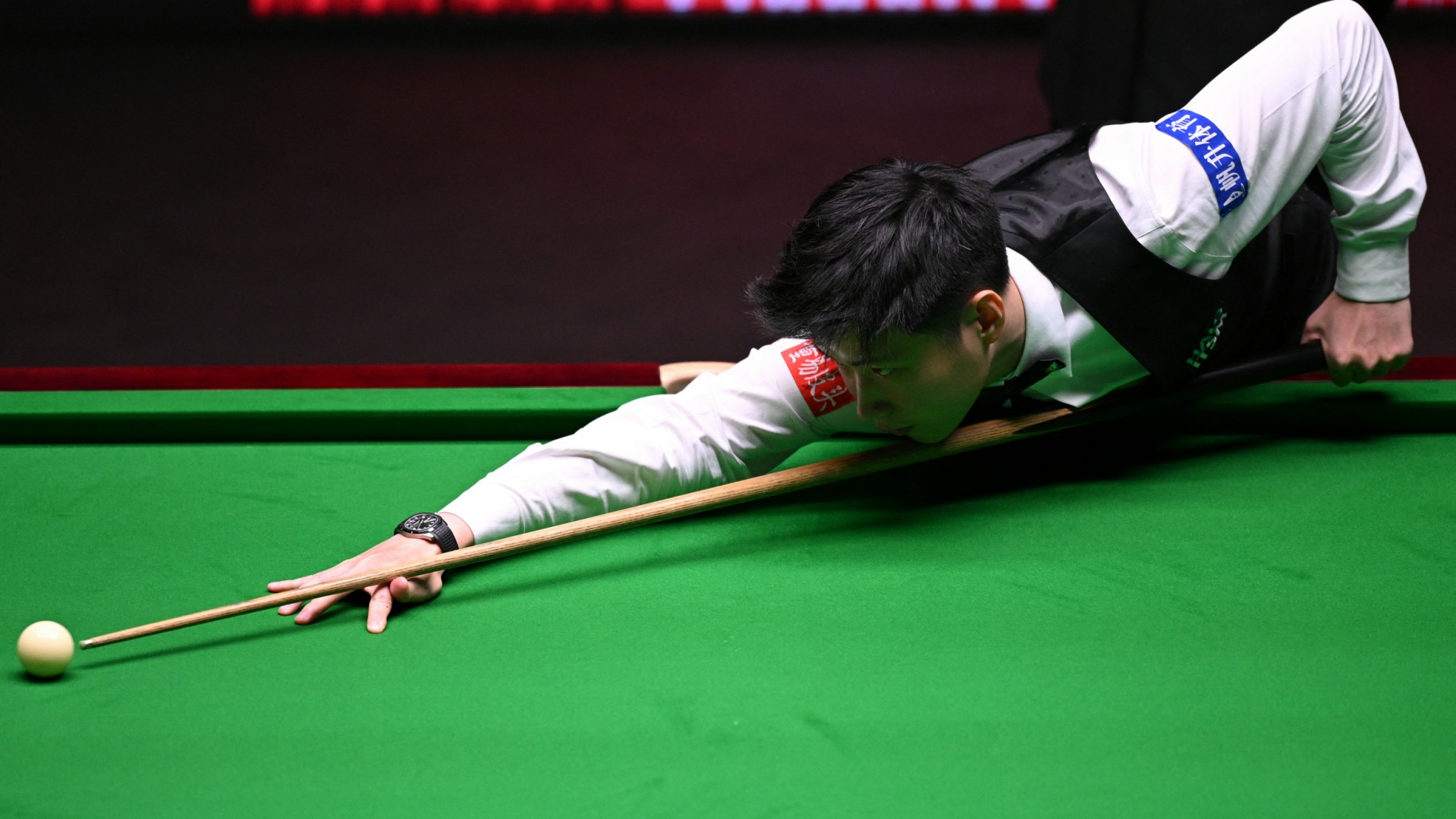 Zhao Xintong ist Chinas erster Snooker-Weltmeister
